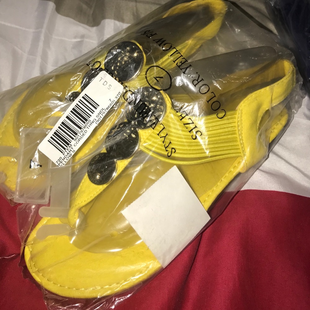 Women’s sandals